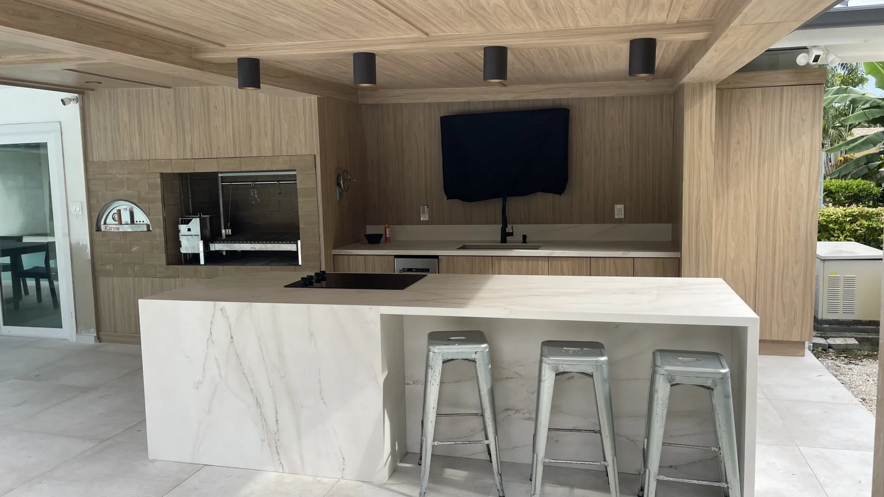 Covered kitchen and serving island